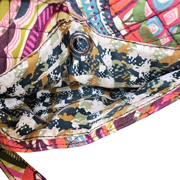 Vera Bradley Crossbody Bag Zip and Pockets 9x7x2
Green Pink Purple Paisley - Picture 5 of 7